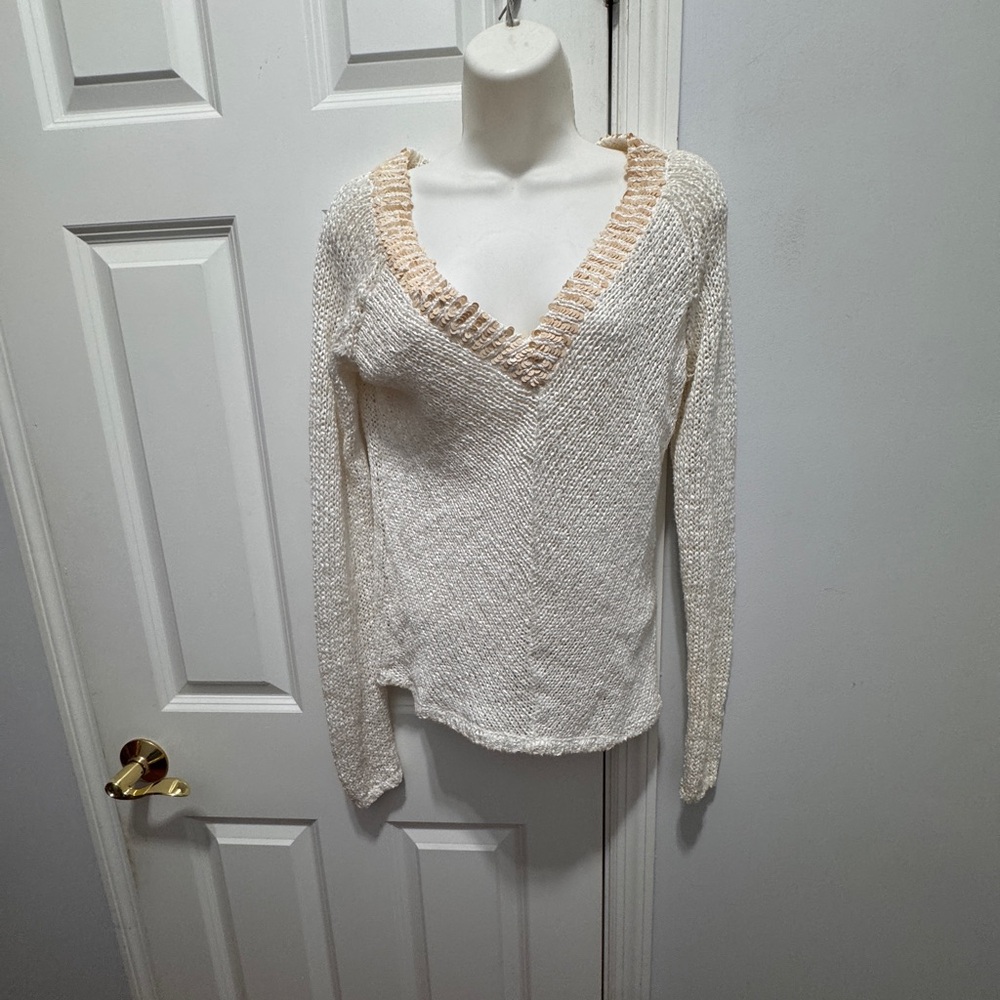 Bandolera V-Neck Sweater with sequined accented neckline EU 38/US 8